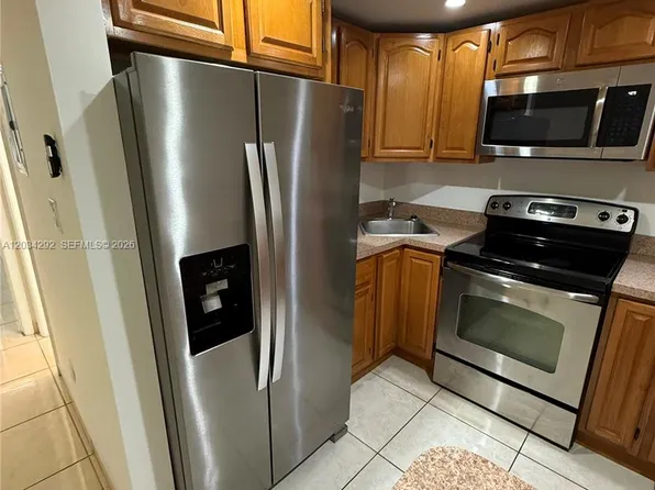 1800 79th Street Cswy APT A202, North Bay Village, FL 33141
