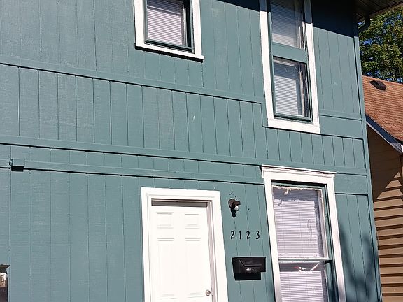 3rd image of 2123 George St