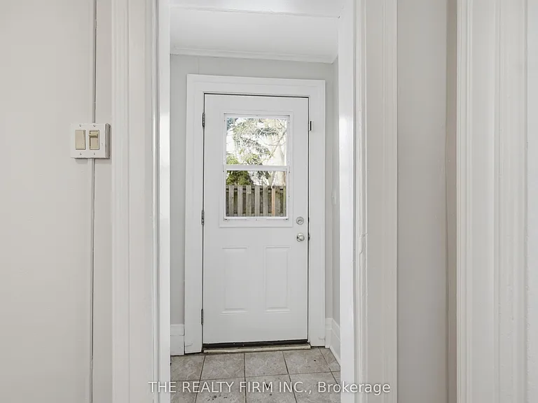 22 Victor St #2 — Photo 3