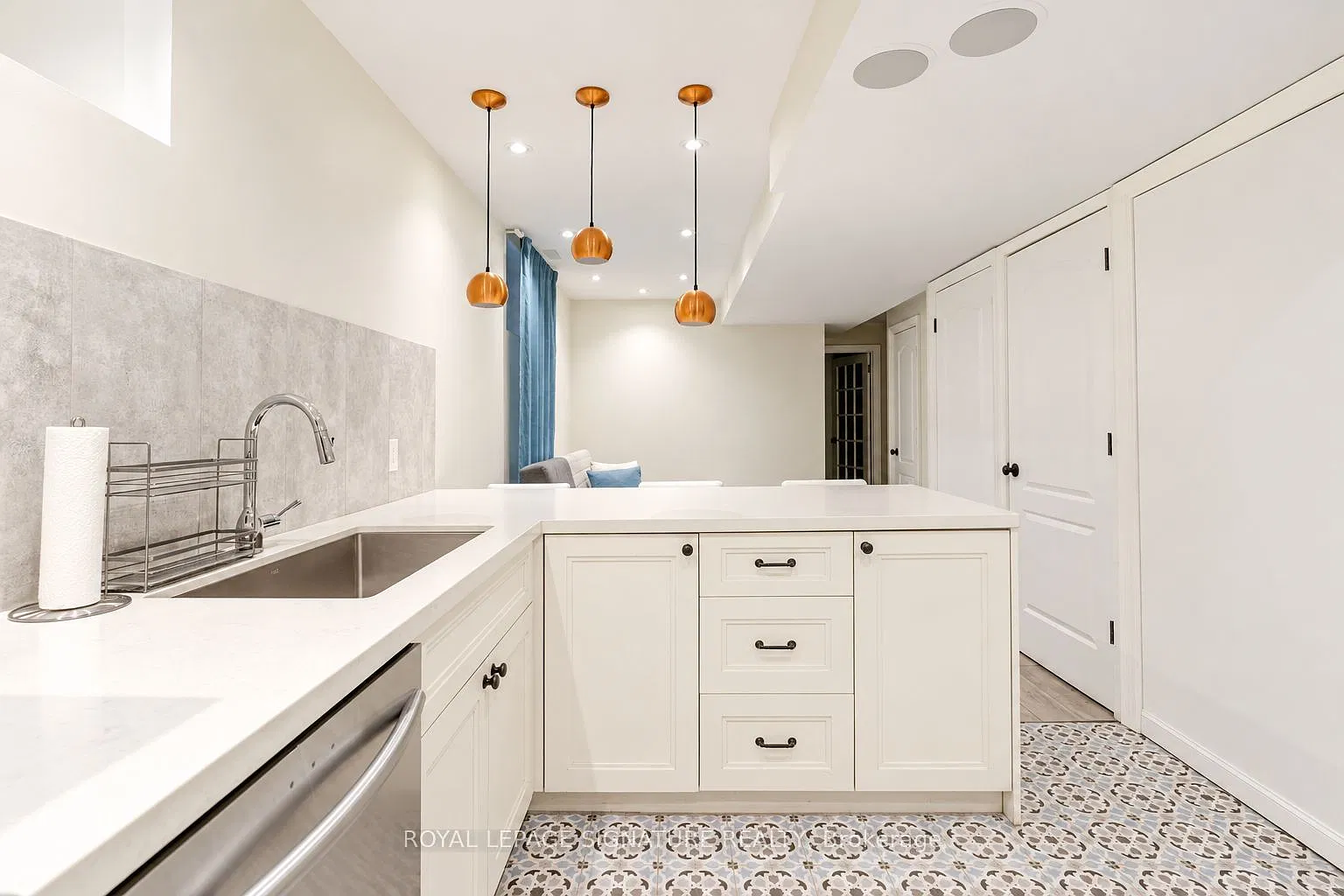 1 bed, $2,300 — Photo 3