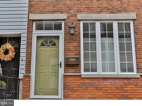 2nd image of 2529 S Juniper St