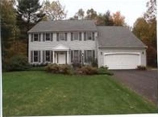 12 Emmons Dr, Clifton Park, NY 12065