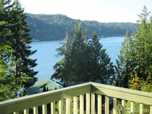 330 E Timbertides Road, Union, WA 98592