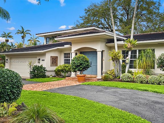 4th image of 1255 Algardi Ave