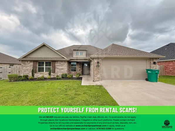 803 Woodplains Ave, Tontitown, AR 72762
