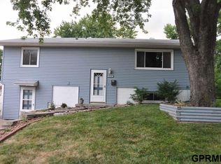 7714 Lillian Ave, La Vista, NE 68128