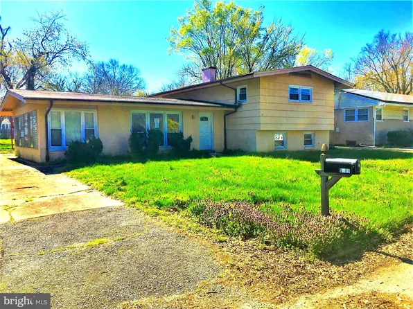 5100 Barto Ave, Suitland, MD 20746