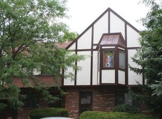 5 Cromwell Ct, Ewing, NJ 08628