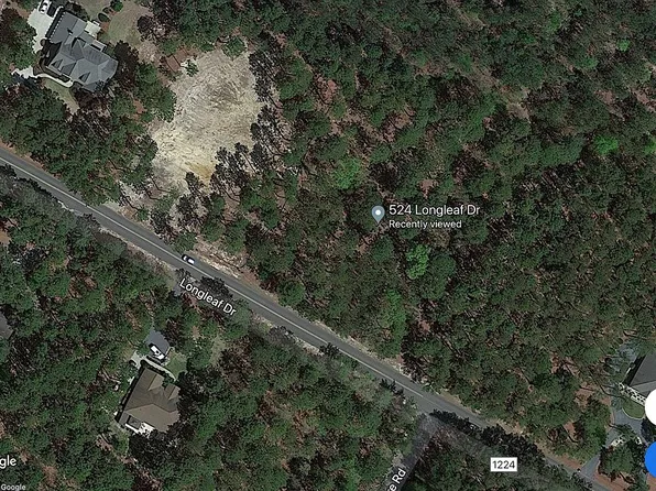 524 Longleaf Dr, West End, NC 27376