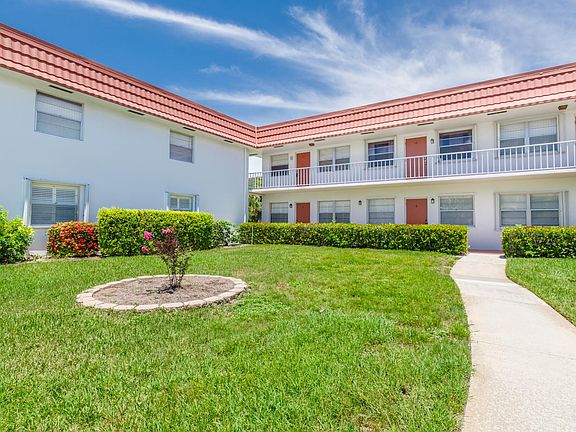 3rd image of 2600 SE Ocean Boulevard #Jj-15