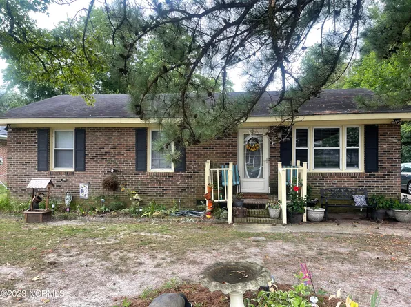 405 Minchew Street SE, Wilson, NC 27893