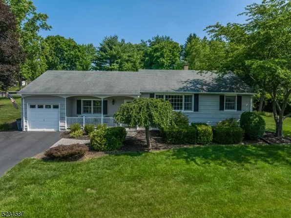3 HILLSIDE DRIVE, Clinton Town, NJ 08809