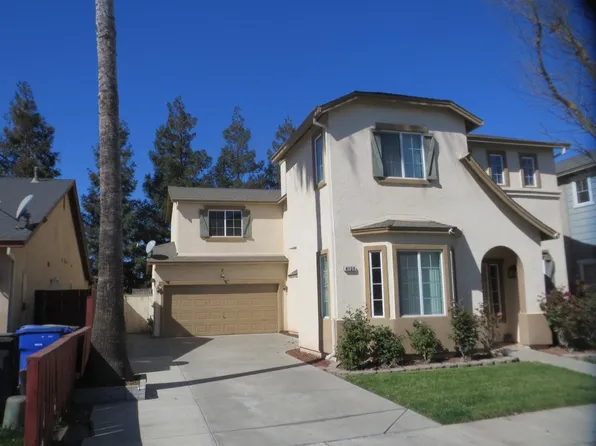 4125 Pathway Ln #B, Turlock, CA 95382