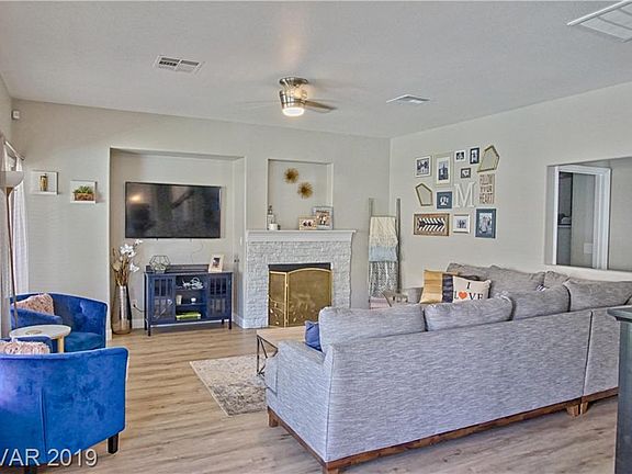 4th image of 3768 Via Di Girolamo Ave