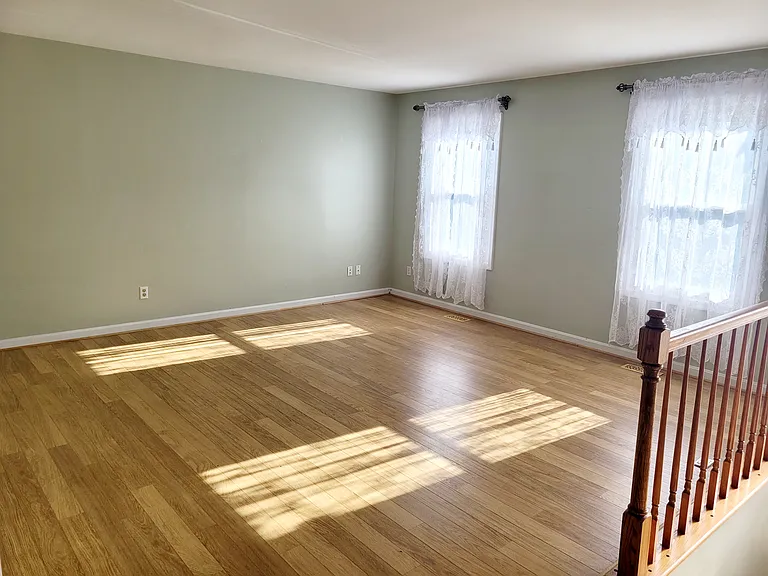 67 Berkshire Dr — Photo 5
