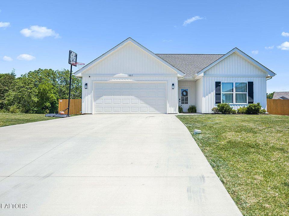 1st image of 1257 Cole Dr