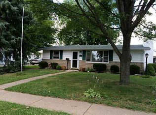 826 W Dicks St, Lebanon, IN 46052