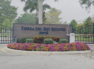 10157 La Reina Rd, Delray Beach, FL 33446