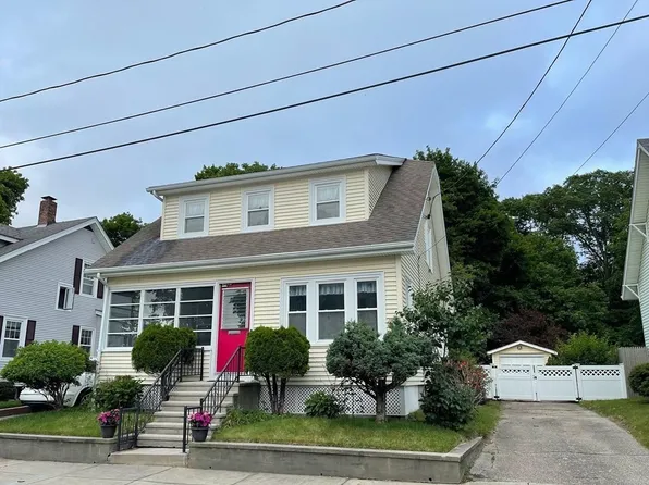 85 Wingold St, Fall River, MA 02720