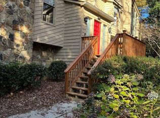 2667 Long Lake Dr NE, Roswell, GA 30075