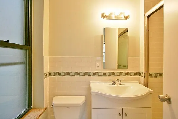 Rented by Corcoran | media 25