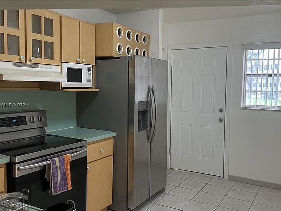 2nd image of 1750 NE 191st St APT 205-1