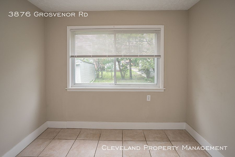 1st image of 3876 Grosvenor Rd