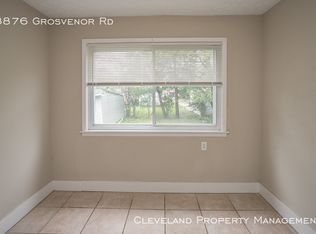 3876 Grosvenor Rd, South Euclid, OH 44118