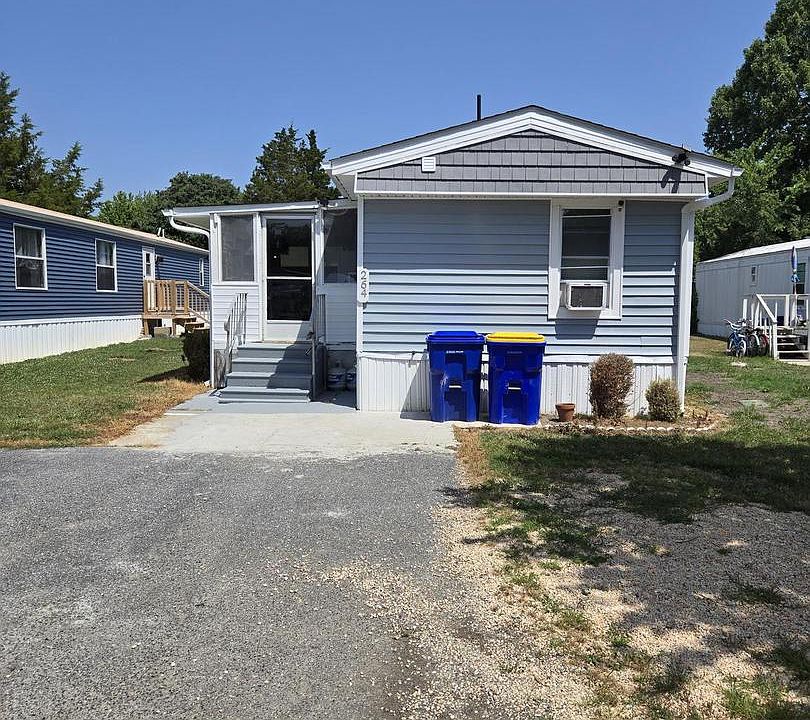 1st image of 264 Scotch Pine Dr #264