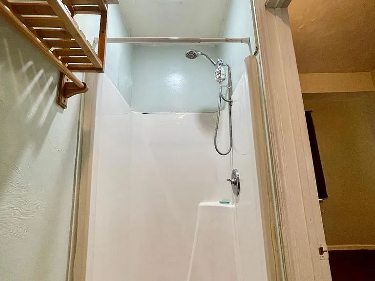 3327 Ward St — Photo 5