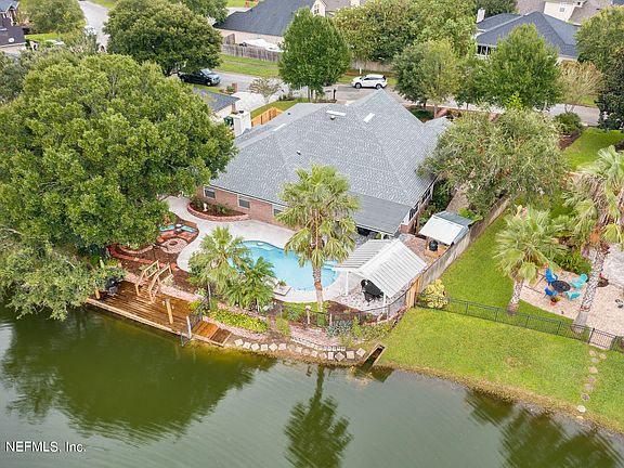 2nd image of 12066 Brandon Lake Dr