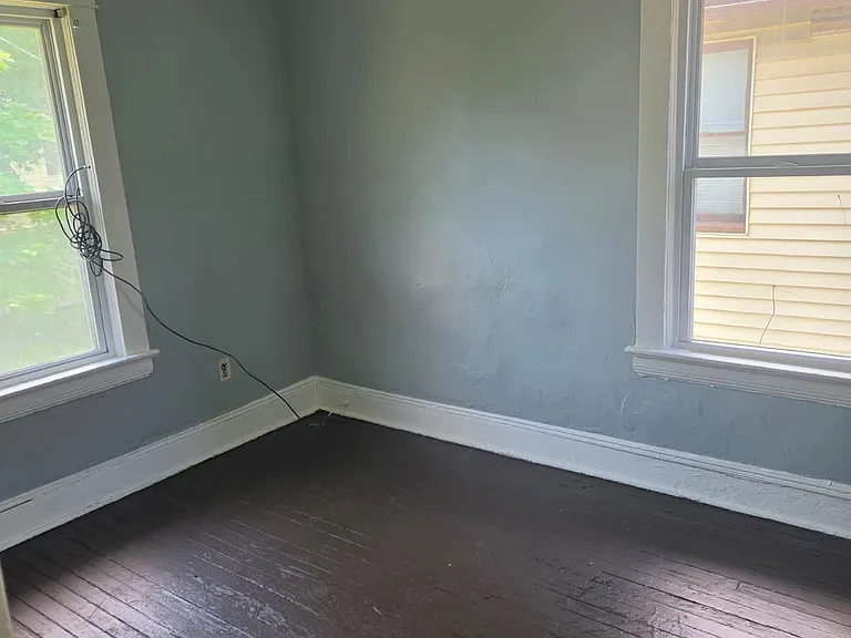9920-22 Somerset Ave #9920 — Photo 12