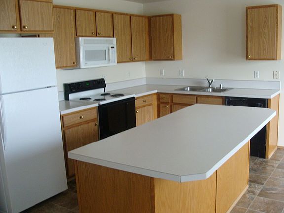 3rd image of 1718 SE 11th Ave APT 205