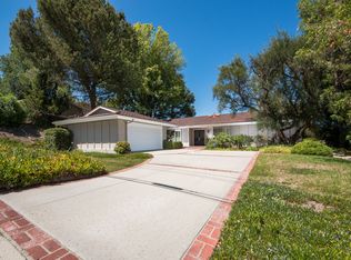 24359 Crestlawn St, Woodland Hills, CA 91367