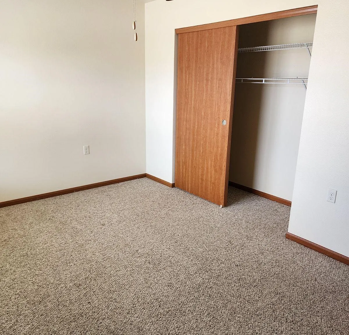 3 bed, $955 — Photo 4