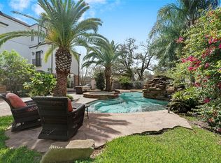 1011 E 26th St, Houston, TX 77009