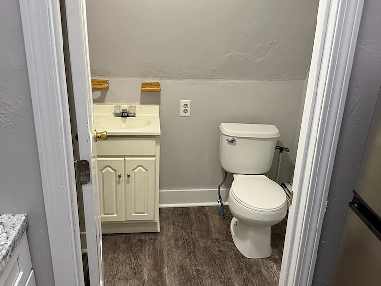 305 Bay St #C1 — Photo 4