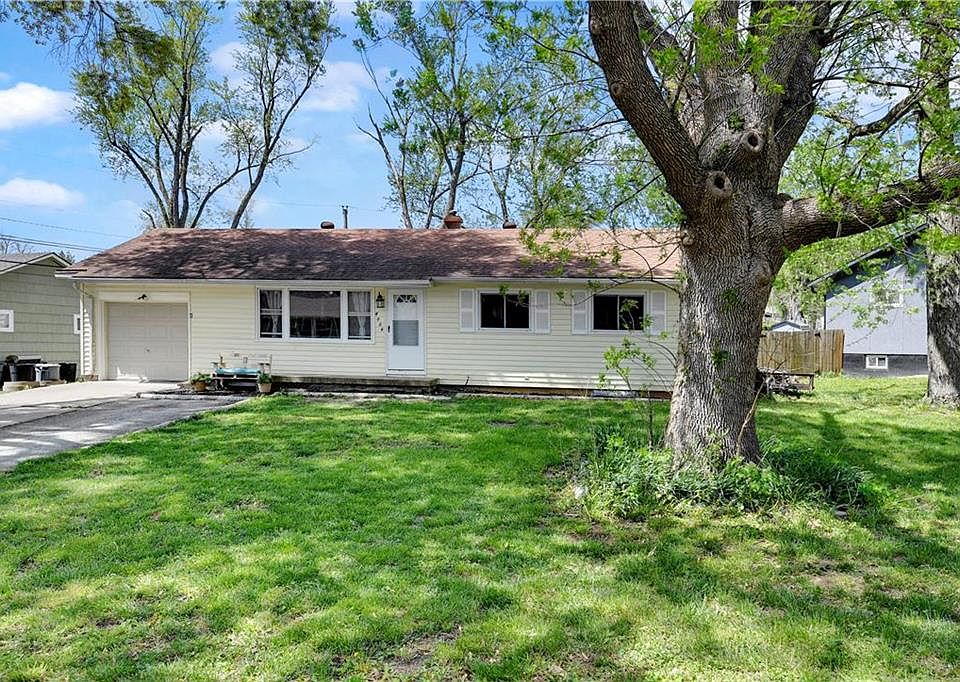 1st image of 8006 Elizabeth Ave
