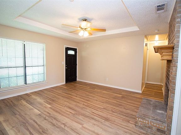 4th image of 4942 Avalon Dr