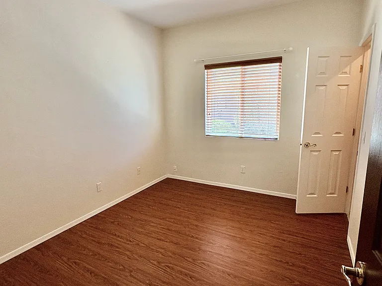 2971 W Calle Lucinda — Photo 23