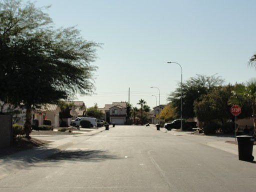 2nd image of 810 S Meadows Dr