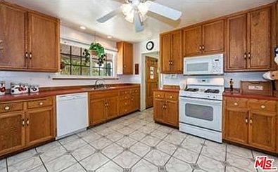 2nd image of 871 Calle Tulipan