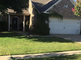 8009 Mount Shasta Cir, Fort Worth, TX 76137
