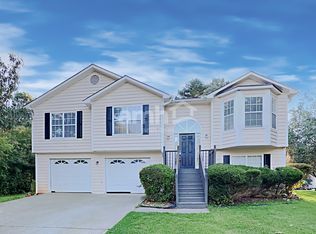 1500 Chalet Cir, Lawrenceville, GA 30043