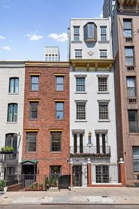 243 E 52nd St, New York, NY, 10022