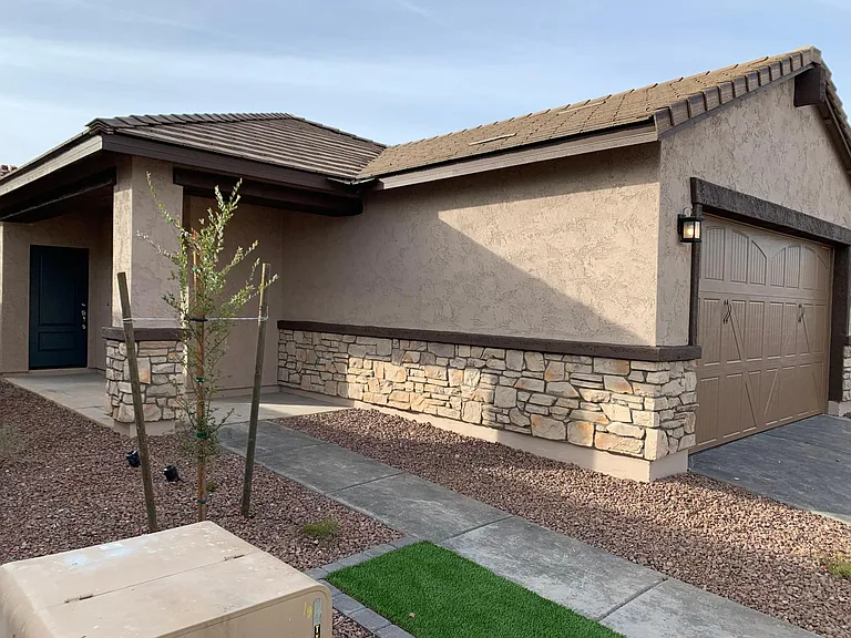 14125 W Voltaire St — Photo 2