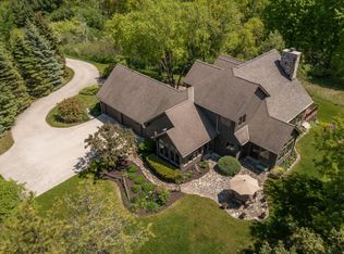 2795 Shagbark Dr, Kewaskum, WI 53040