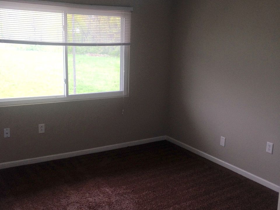 1st image of 2622 State St APT 15