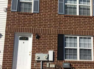 3 Clinton Ct, New Castle, DE 19720