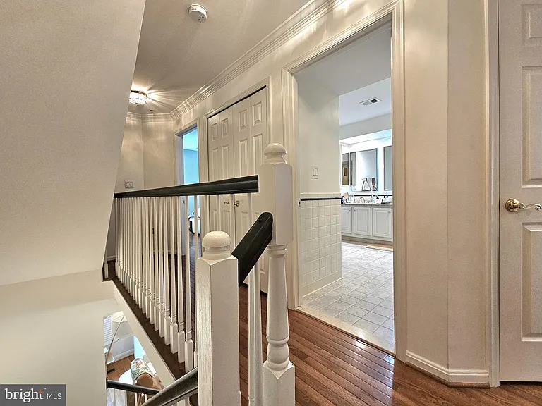 315 Hearthstone Mews — Photo 19
